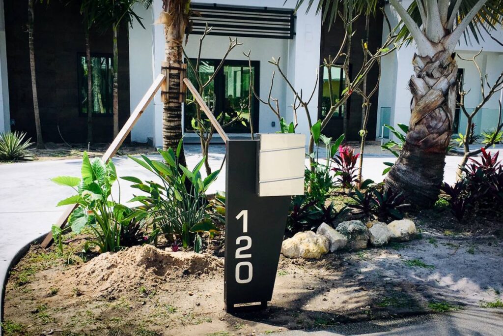 Contemporary Mailbox and Post